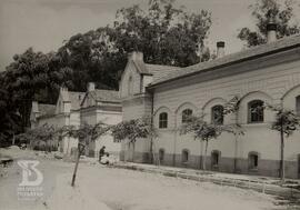 Fachada do edifício  Cocheira-enfermaria.