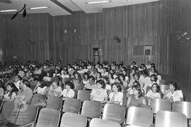 Aula Inaugural do Curso de Aprimoramento de Médicos e outros Profissionais de nível Superior, ofe...