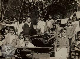 alunos do Grupo Escolar Butantan em atividade