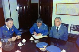 Reunião ocorrida em sala  da Casa Afrânio do Amaral.