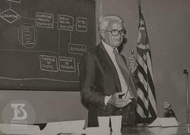 Palestra “Boas práticas de fabricação”. Dr. Ney Galvão da Silva, membro do conselho diretor, real...