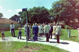 Cerimônia de inauguração da “Praça Vital Brazil Mineiro da Campanha 1865-1950”. Descerramento de ...