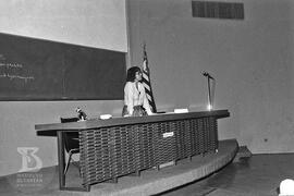 Palestra “Métodos de doseamento de venenos e antivenenos ofídicos e aracnídeos”. Dra. Elizabeth G...