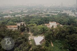 Vista aérea do Instituto Butantan, Prédio Central à direita