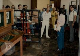 Curso para  Guia de Turismo ministrado por Dora Shellard Correa. Interior do Museu Histórico. Dor...
