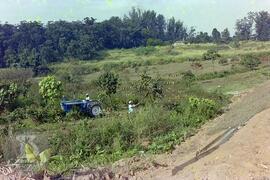 Construção do Parque de Saúde Pública do Instituto Butantan. Obras de desvio e represamento do cu...