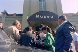 Solenidade de Inauguração de novos laboratórios pelo Ministro da Saúde Seigo Tsuzuki e assinatura...