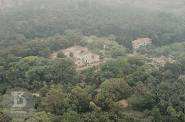 Vista aérea do Instituto Butantan, Prédio Novo  à direita, Prédio Central à esquerda