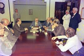 Mário Augusto Jorge de Castro Lima (Ministro da Saúde), reunião em sala da Casa Afrânio do Amaral...