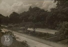 Vista de serpentário localizado em frente ao Prédio Central.