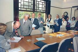 Instituição da Fundação Butantan. Lavramento de escritura realizado na sala de reuniões da Casa A...