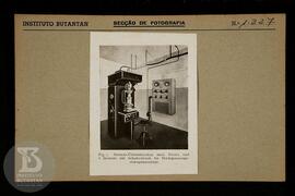 Super Microscópio. Ficha da Seção de fotografia nº 1327, solicitado pela Seção de Vírus (Dr. Aris...