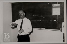 Palestra “Modelos Matemáticos em Biologia”. Prof. Lee Aaron Segel (Instituto Weizmann - Israel).