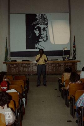 Semana da Consciência Negra no Instituto Butantan. Vista de palestrante.