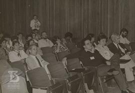 Simpósio “Aspectos bioquímicos e imunobiológicos em Virologia” Vista do público.
