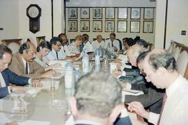 Reunião com o Ministro da Saúde Roberto Figueira Santos. Sala de reuniões da Casa Afrânio do Amar...