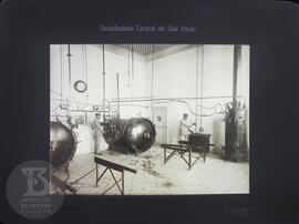 [Sala das estufas fixas para expurgo de roupas infeccionadas]