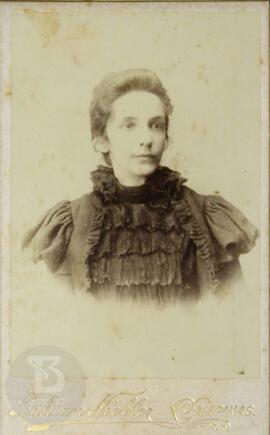 [Retrato de Maria Bulcão Ribas]